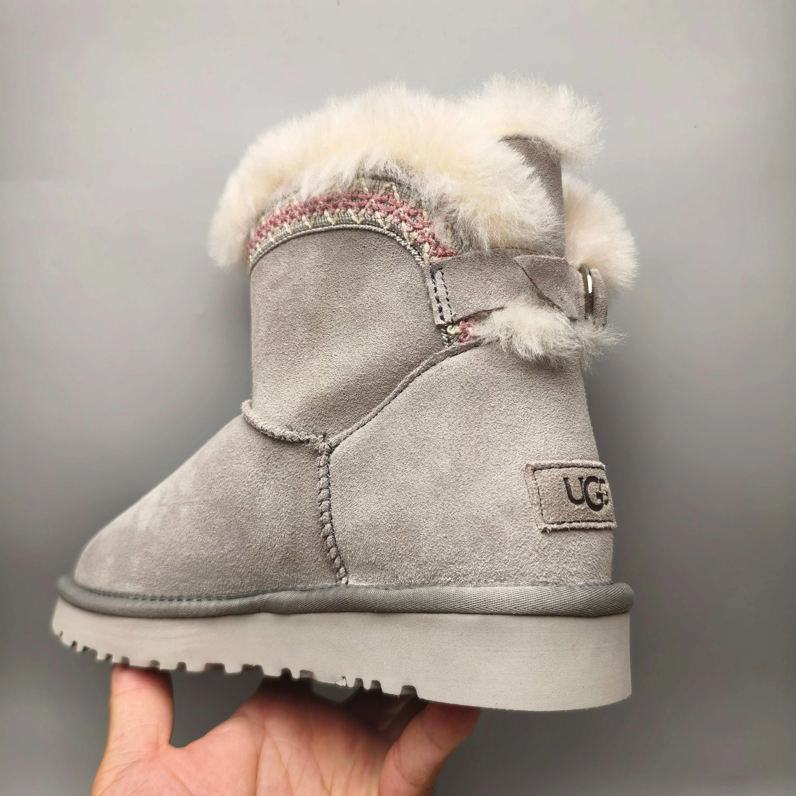 💰520 UGG sheepskin all-in-one snow boots 4517 ethnic style back buckle style color: maroon gray matching size: 35-40